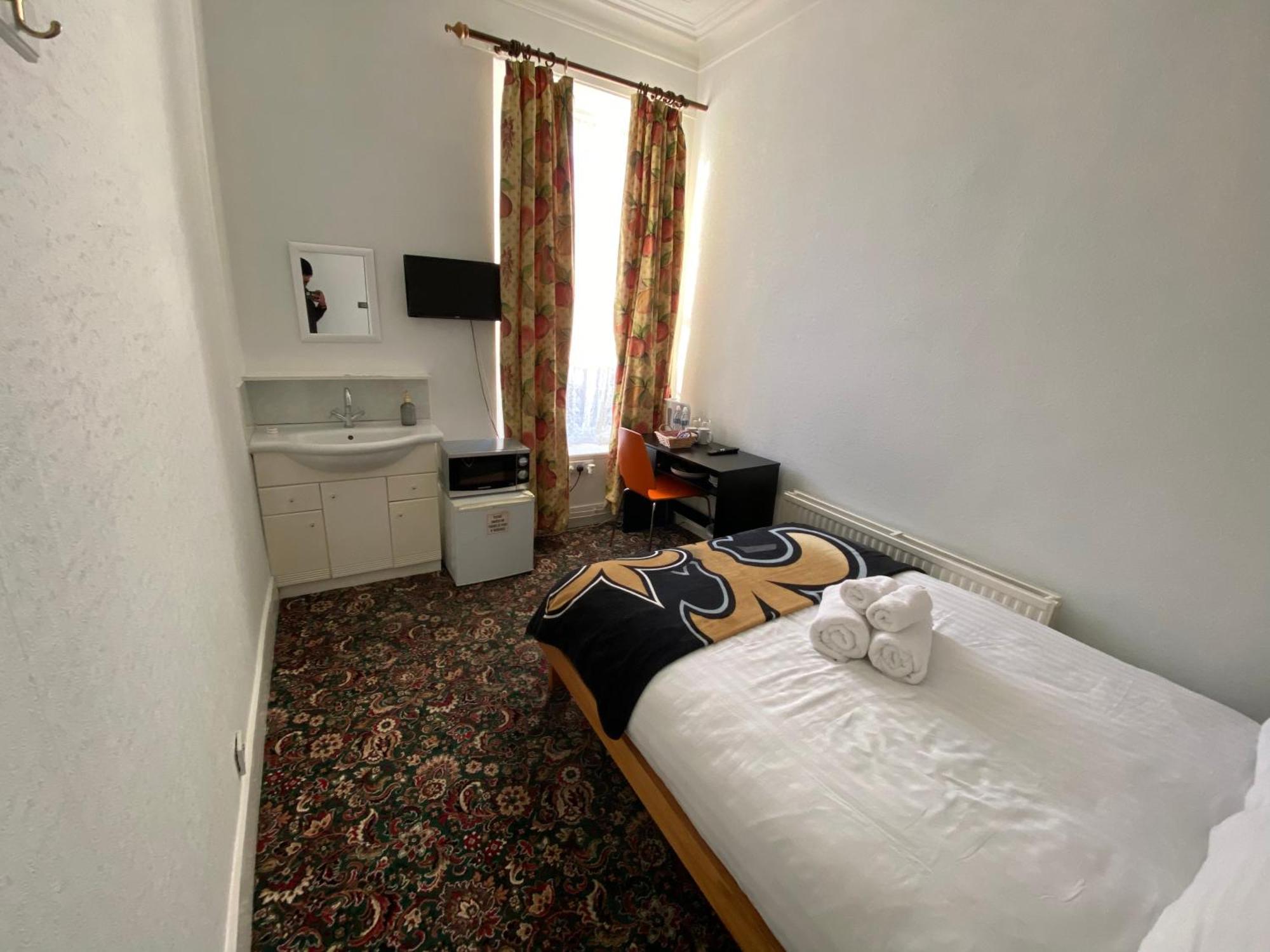 Aaran Central Guesthouse Αμπερντήν Εξωτερικό φωτογραφία